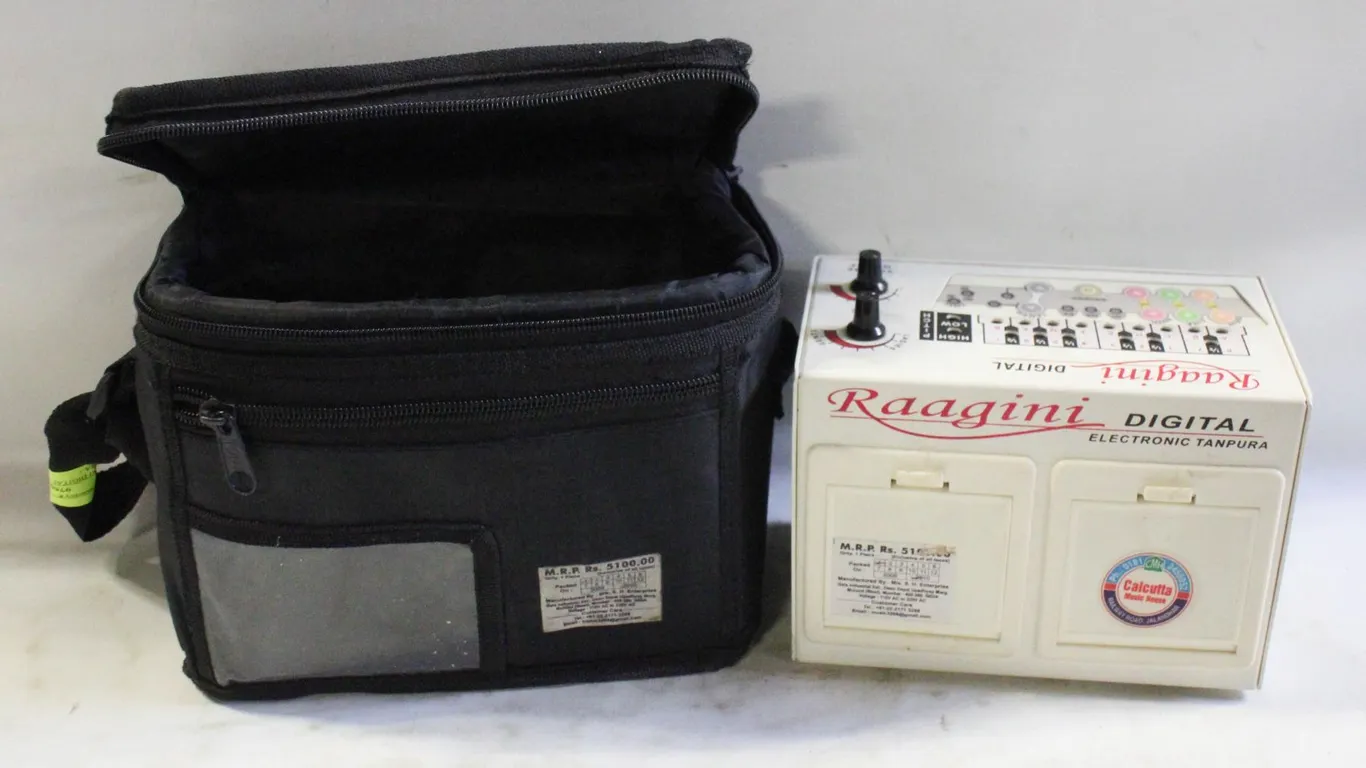 RAAGINI DIGITAL ELECTRONIC TANPURA -