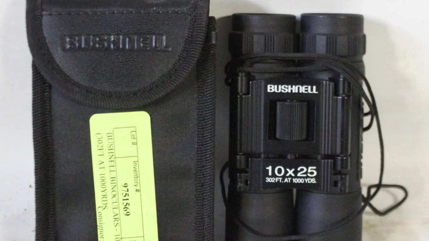 BUSHNELL BINOCULARS - 10X25 (302FT AT 1000YRDS