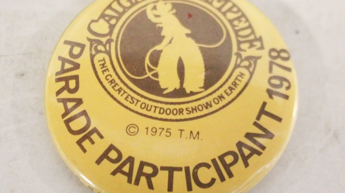 VINTAGE CALGARY STAMPEDE BUTTON