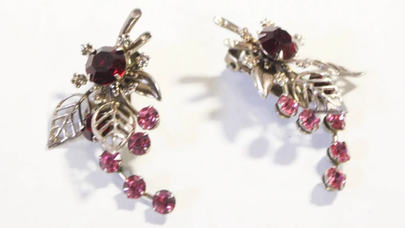 VINTAGE CLIPBACK HEARRINGS