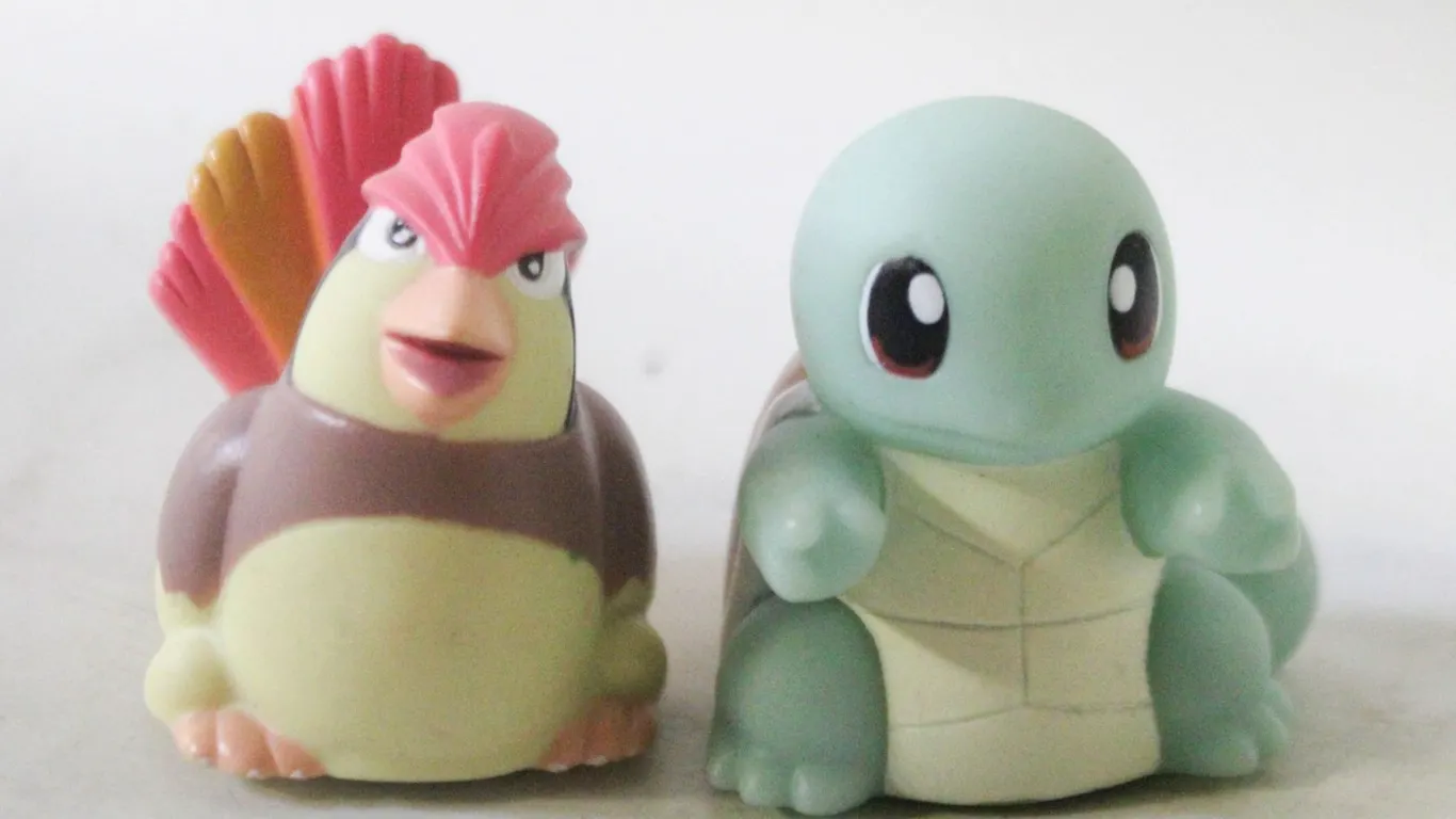 (2) 1999 POKEMON SLIDERS
