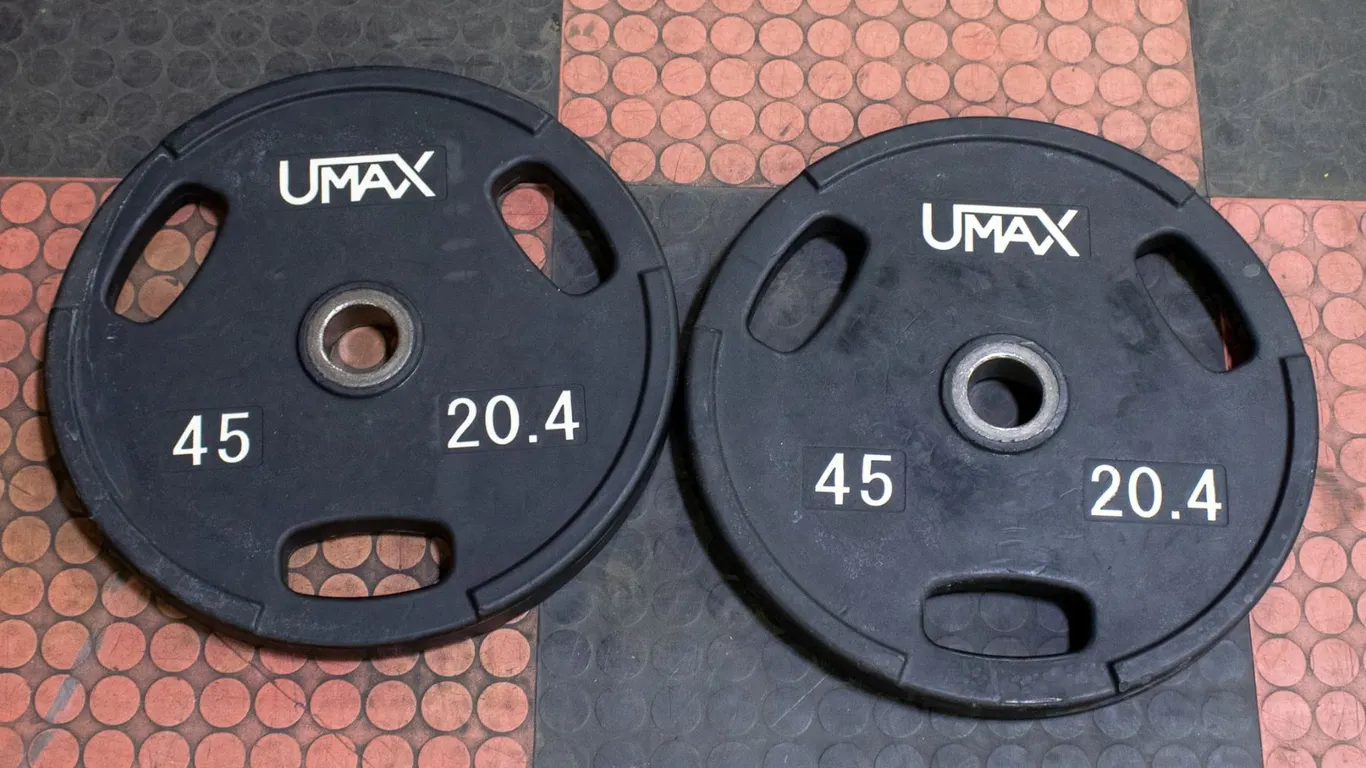 BAILIFF SEIZED: 2X UMAX RUBBER WEIGHT PLATES 45LB