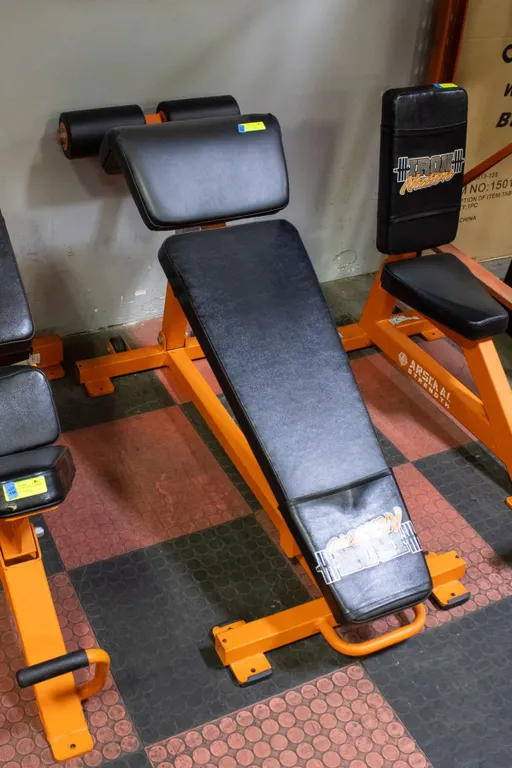 BAILIFF SEIZED: IRON NATION ADJUSTABLE INCLINE/