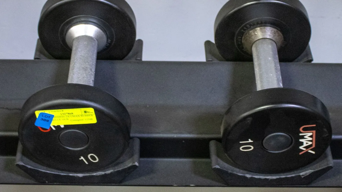 BAILIFF SEIZED: 2X UMAX RUBBER DUMBBELLS 10LB