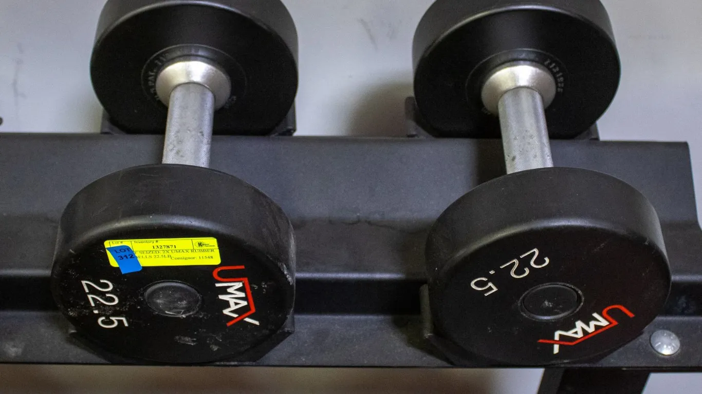 BAILIFF SEIZED: 2X UMAX RUBBER DUMBBELLS 22.5LB