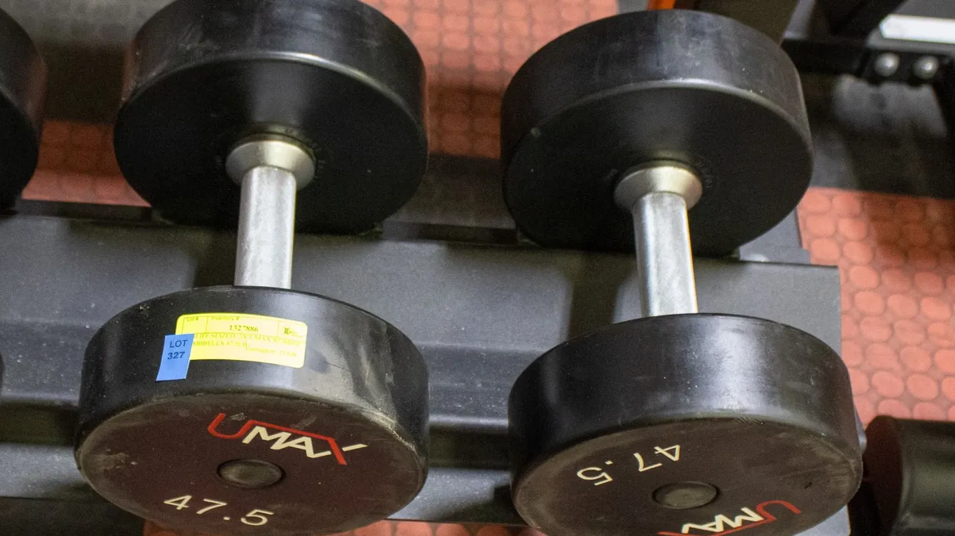 BAILIFF SEIZED: 2X UMAX RUBBER DUMBBELLS 47.5LB