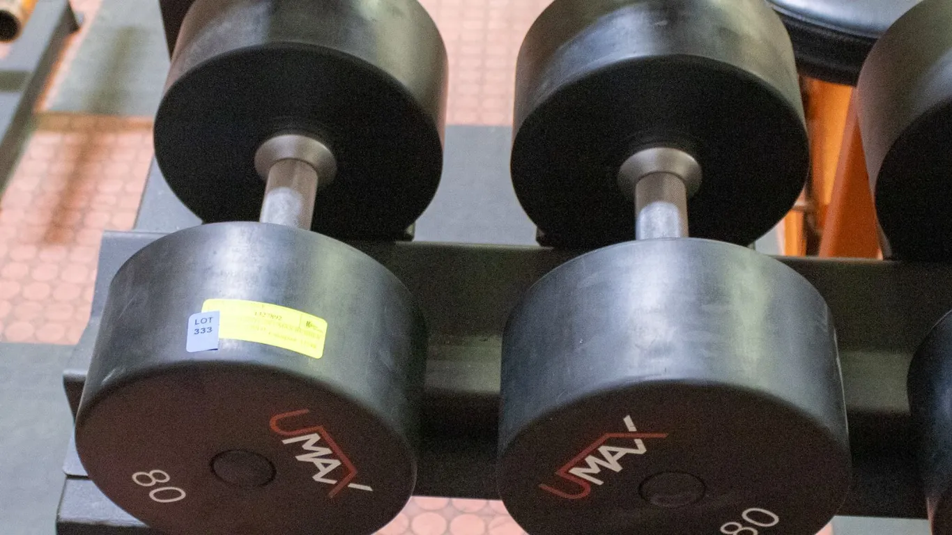 BAILIFF SEIZED: 2X UMAX RUBBER DUMBBELLS 80LB