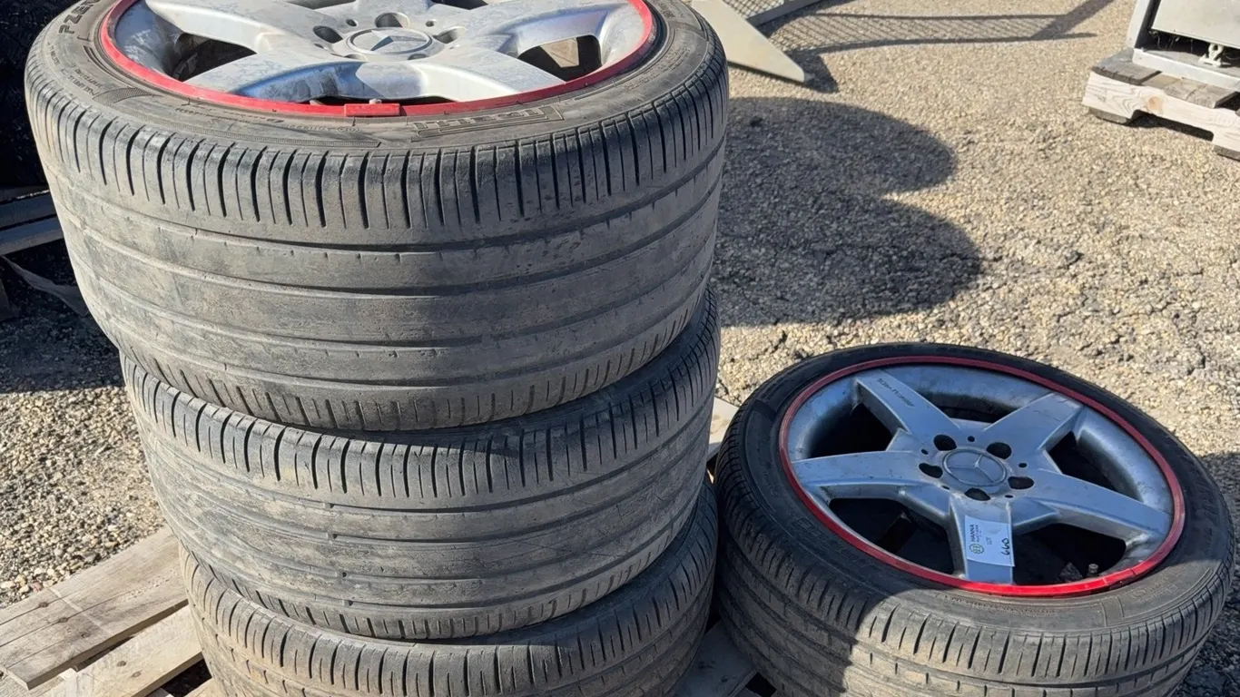 Set of Four Mercedes-Benz AMG Alloy Wheels with 225/45R17 Pirelli P Zero Tires