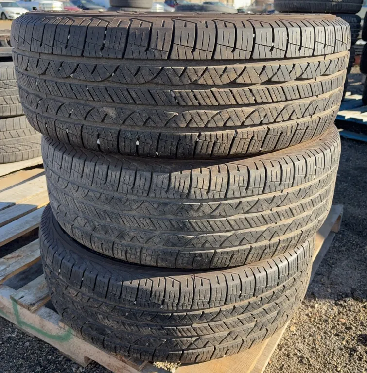 Set of 3 Kelly Edge Touring 235/60R18 Tires