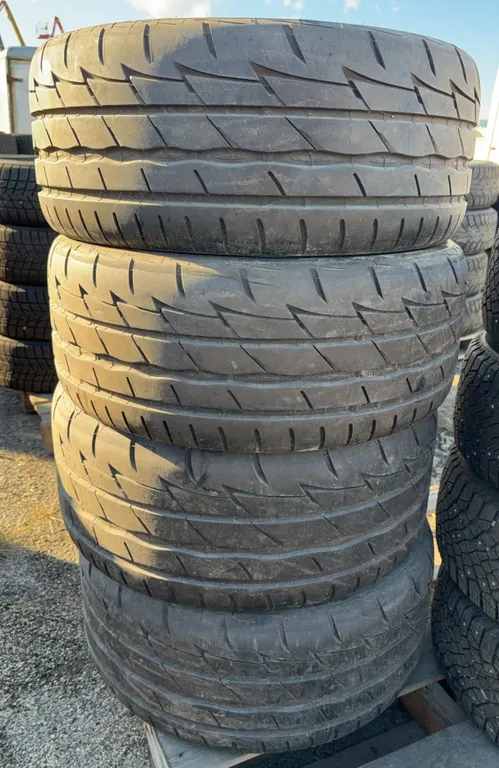 Set of 4 Firestone Firehawk Indy 500 255/35R19 Performance Tires on Niche Alloy Rims