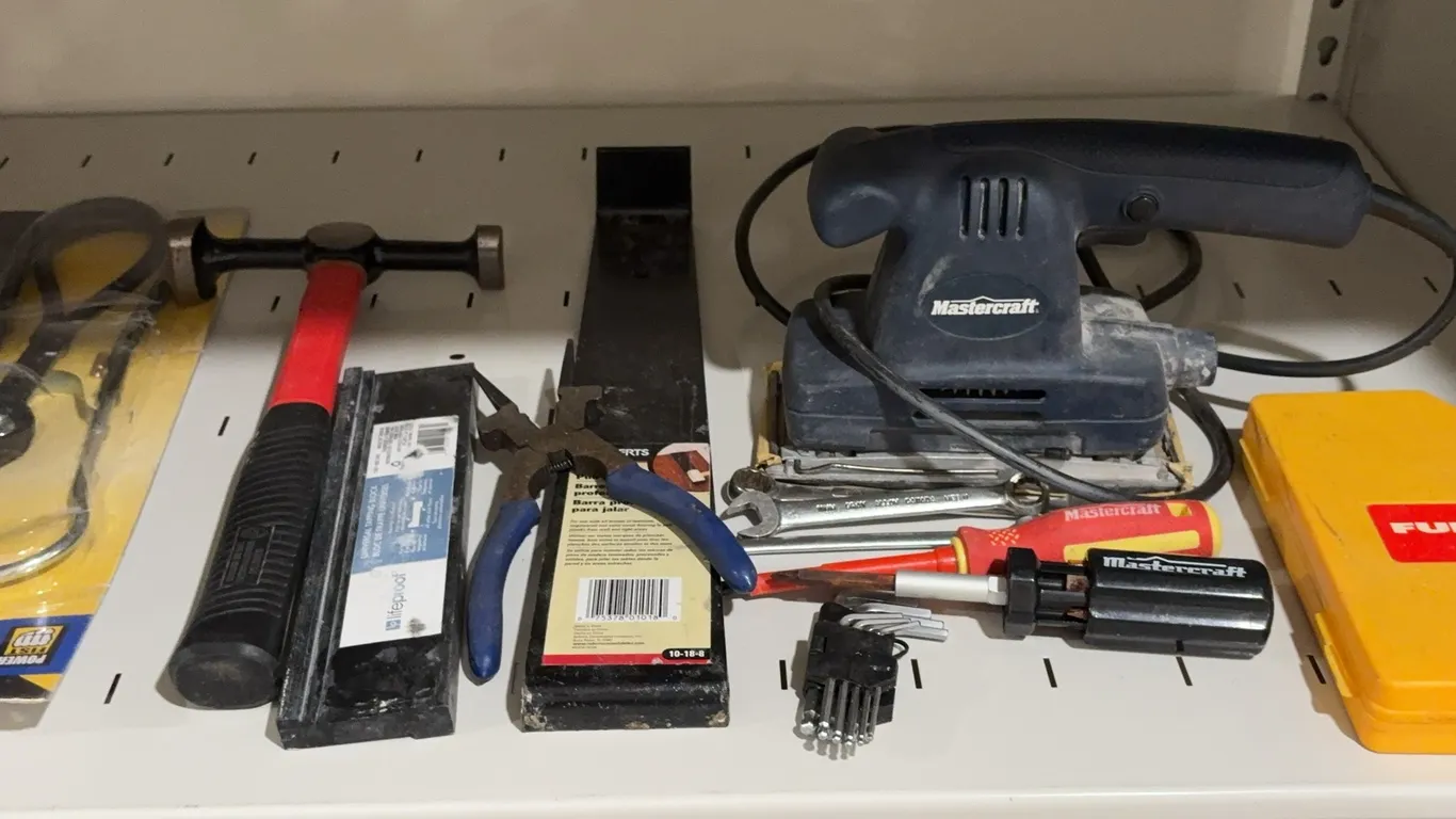 Automotive Repair Manual, Diagnostic Scanner & Vehicle Service Tool Lot