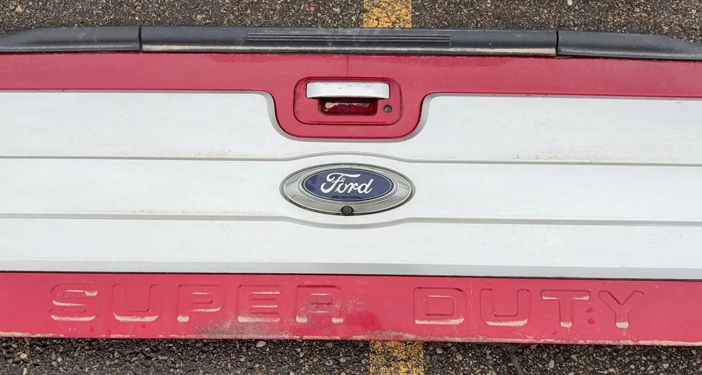 Ford Super Duty Tailgate with Integrated Backup Camera