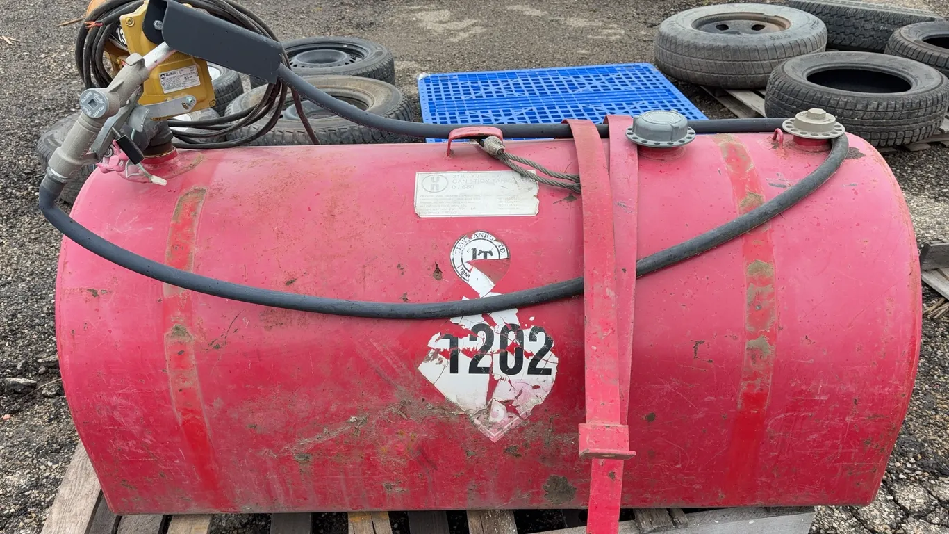 570L Fuel Transfer Tank with Fill-Rite 12V DC 13 GPM Pump & Nozzle