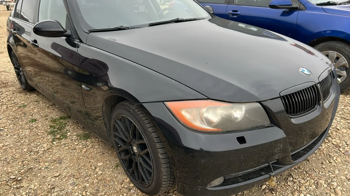 2008 BMW 323i Car, 2.5L, Manual Transmission, 2WD (RWD), 210,873km, Black, *VIN WBAVH13538KR82597 (P10-R2-E-S2329)