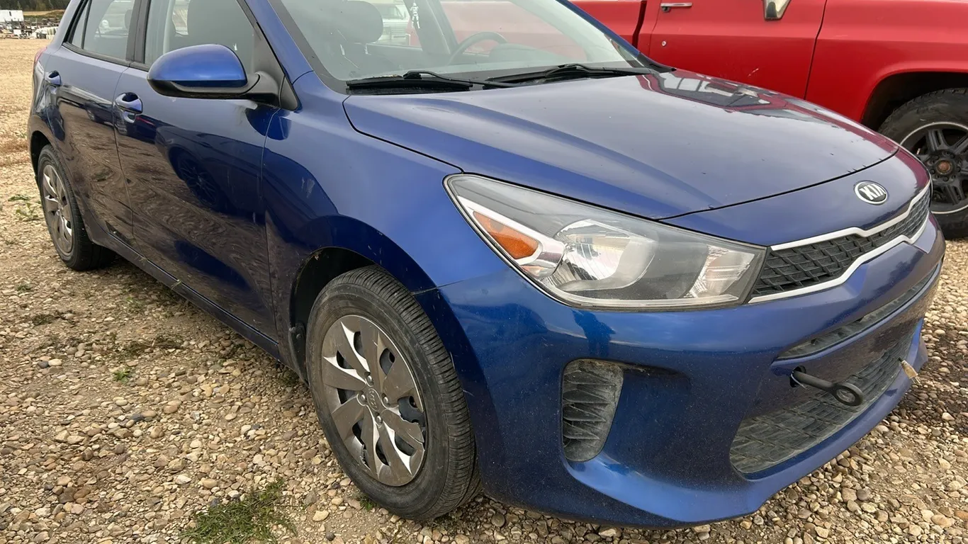 2018 Kia Rio SUV, 1.6L, FWD, 6spd Standard, 56,000km, Blue, *VIN 3KPA25AB9JE039061 (P10-R2-E-S113)