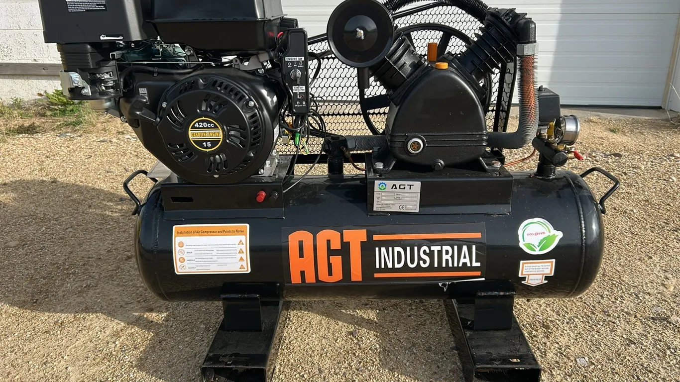 New AGT Gas Powered Air Compressor V-0.6/12.5G Gas-powered, Utilizing a 420cc Gasoline Engine Horsepower: 15 HP, Electric Start, Maximum Pressure: Cap