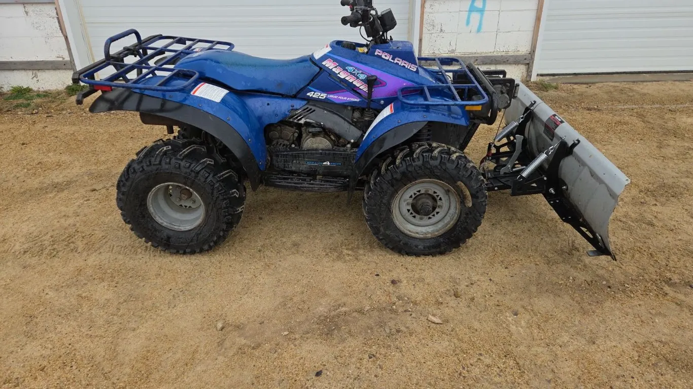 1995 Polaris Magnum 425 Quad w/ 5' Kolpin Snowblade, 4wd, 4375mi, Blue, Unknown VIN not Found, Buyer to Obtain Gov't Issued VIN if Required (P9-Out-S2