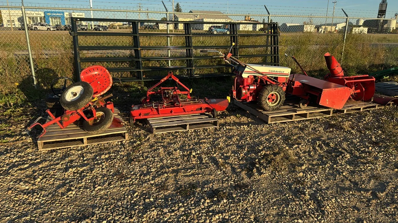 Gravely 566 Walk Behind Tractor w/ 6 Attachments (P10-R1-S2337)