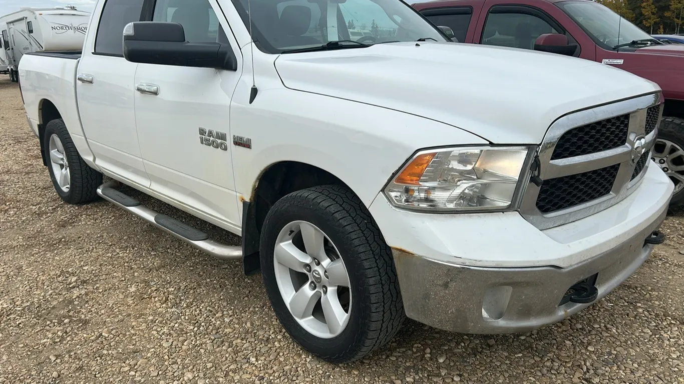2016 Dodge Ram 1500 SLT Truck, 4WD, 5.7L, km, Needs Work, White, VIN 1C6RR7LT8GS178613 (P10-R2-E-S2227)