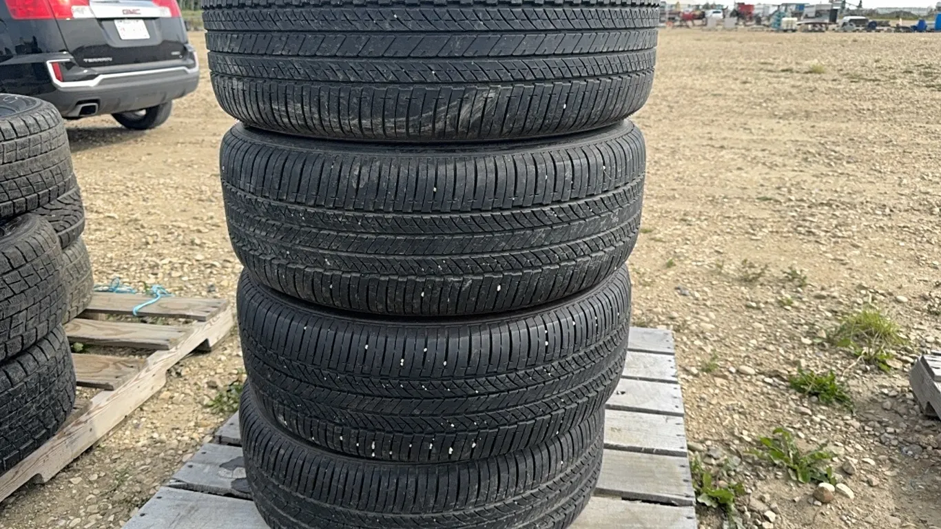 4 Turanza Run Flat Tires P235/55RF18, Marked 12 (P10-R10-W-S2272)