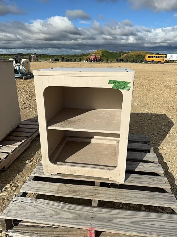 Shop Cabinet (P10-R7-E-S1448)