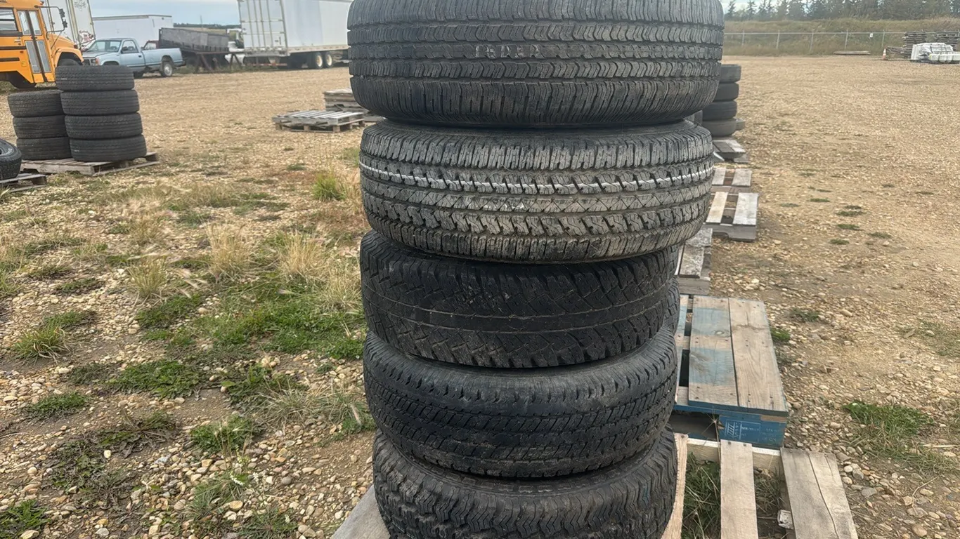 5 Tires, 1 Goodyear 265/70R17, 1 Goodyear 235/85R16,1 Bridgestone 245/75R16, 1 Kumo 31x10.50R15LT, 1 Bridgestone 265/70R17 (P10-R10-S1323)