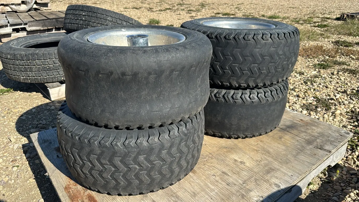 4 Golf Cart Tires & Rims as Pictured (P10-R10-S2304)