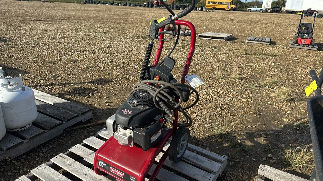 Craftsman 2800psi w/ Honda Engine Pressure Washer, Marked 4 (P10-R7-E-S2042)