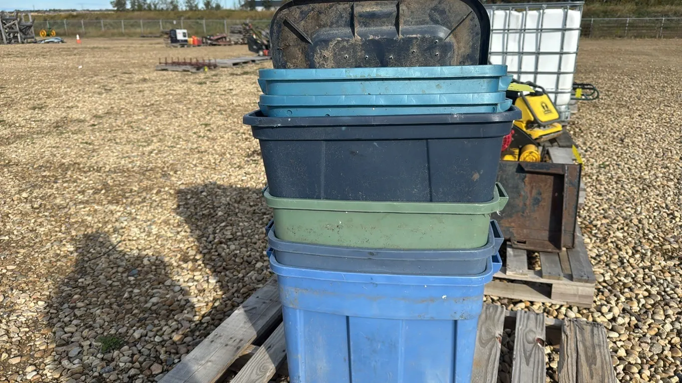 6 Rubbermaid Totes w/ Lids, Marked 16 (P10-R7-E-S2042)