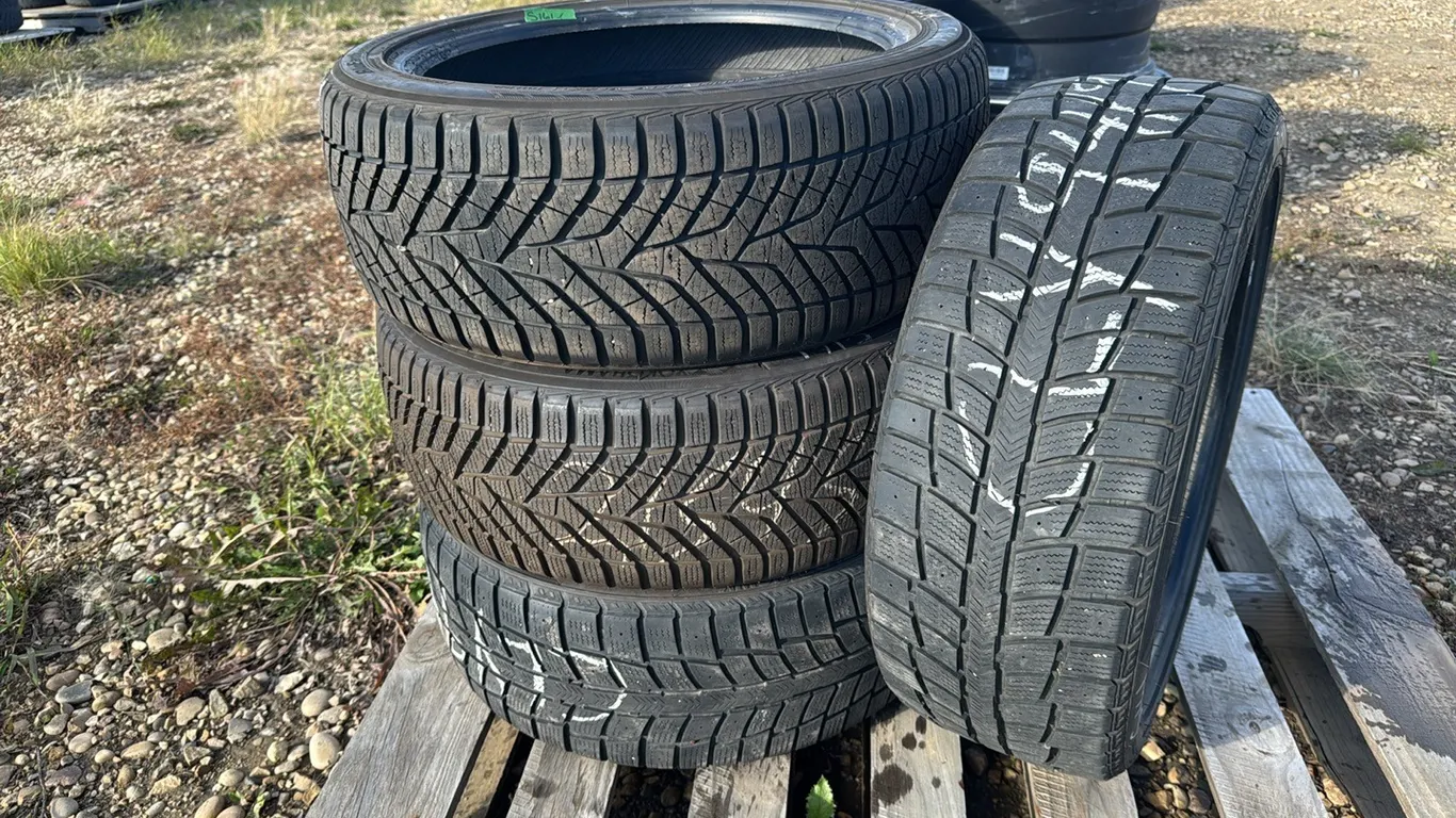 4 Winter Tires 215/45 R18 (P10-R10-E-S161)