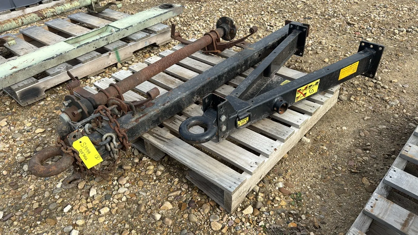 One Axle & Two Trailer Hitches (P10-R8-E-S1999)
