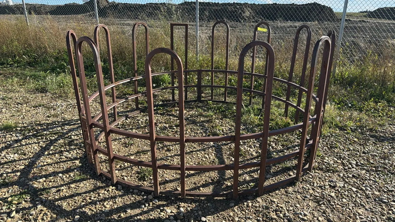 Round Tombstone Bale Feeder (P10-NF-6-S2183)