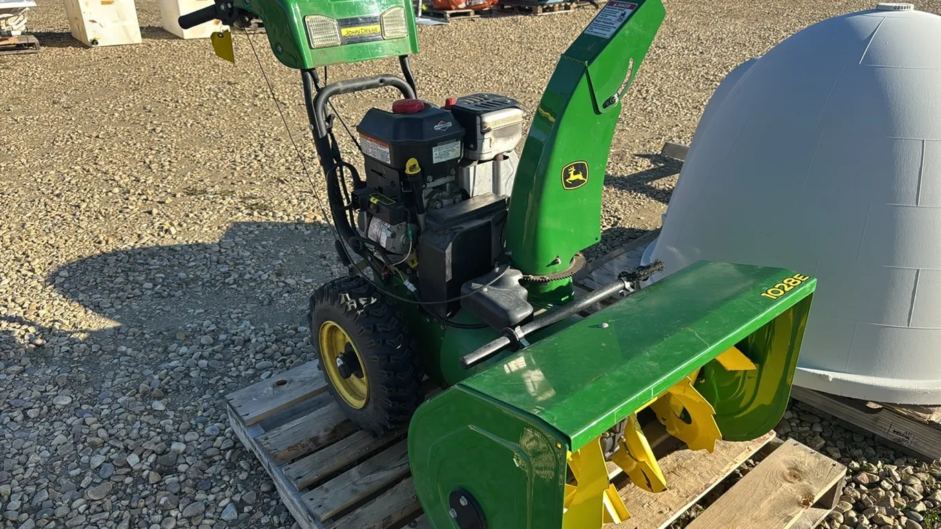 John Deere 1028e Snow Blower, Seller States Runs, Has Keys (P10-R6-W-S2325)