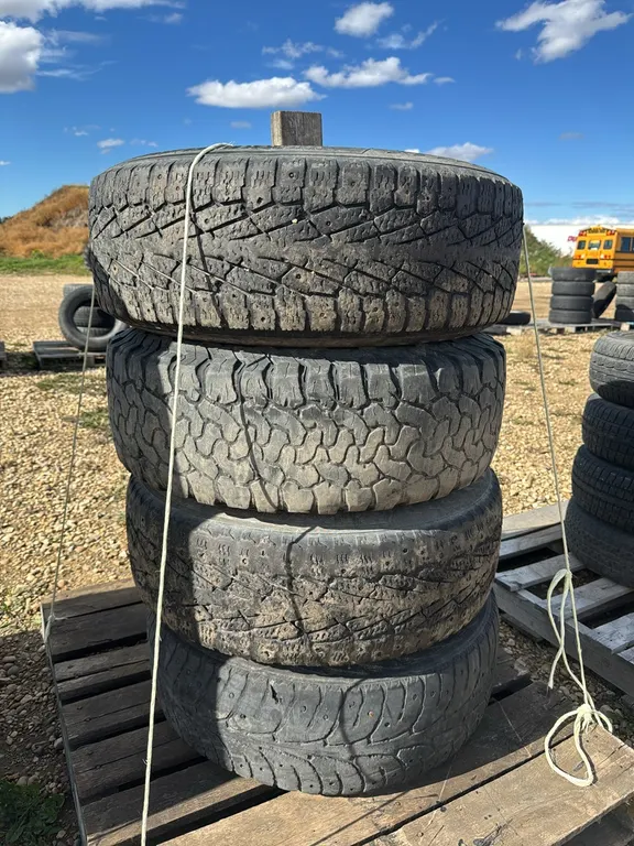 4 of 265-75-R17-E Tire Mounted on Dodge 3500 Rims (P10-R10-E-S206)