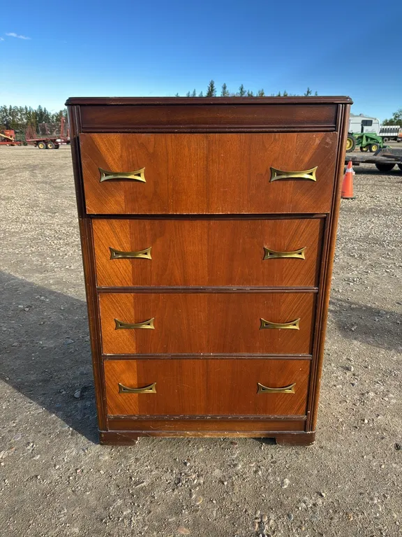 Dresser (P10-SCG-S2303)