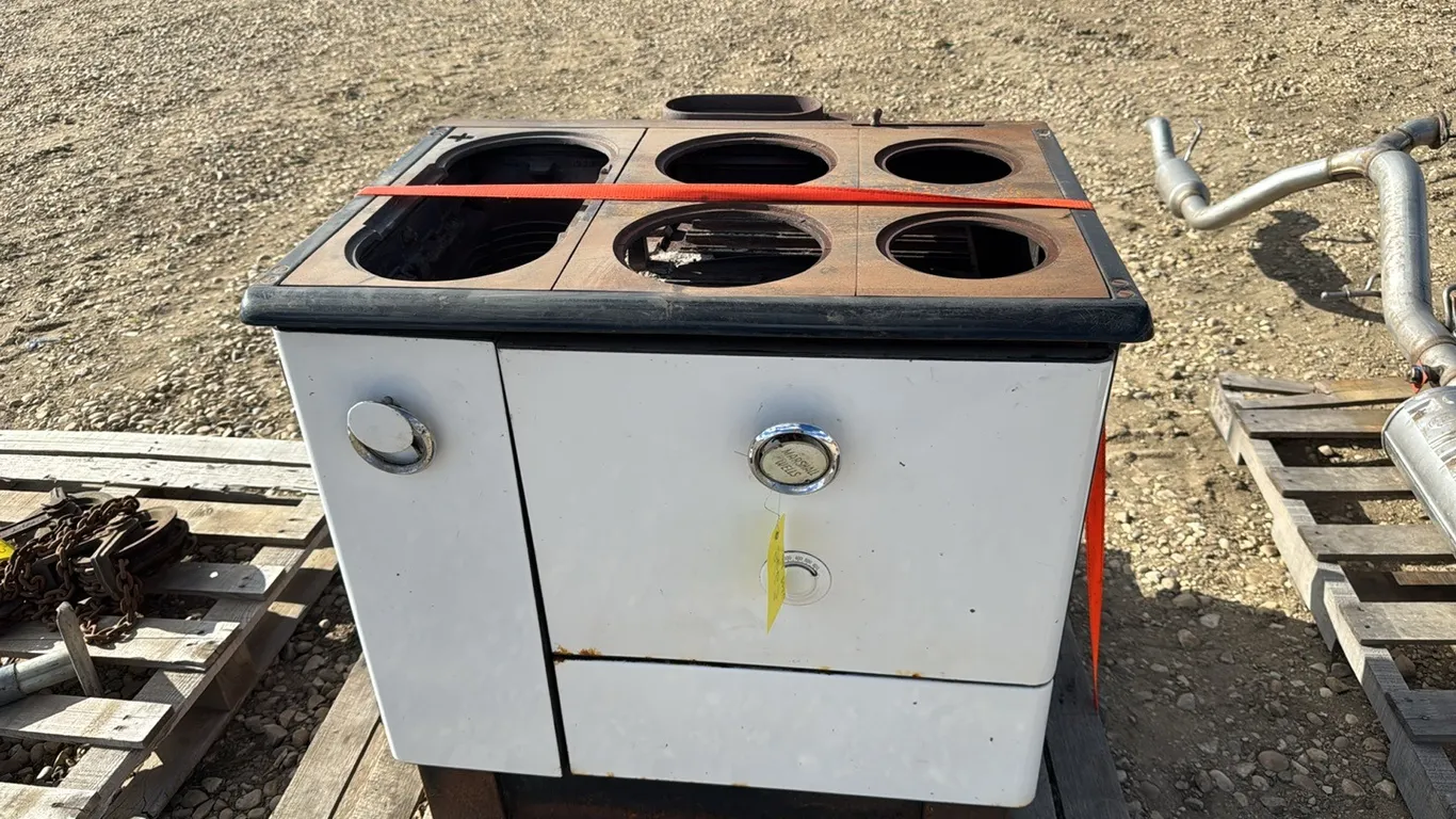 Vintage McLary Wood Cookstove (P10-R6-E-S663)
