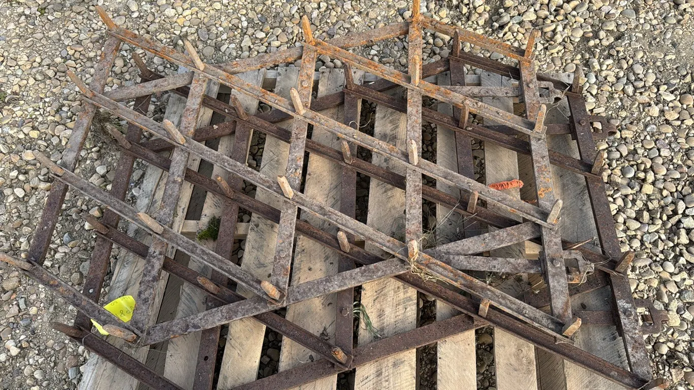 2x 42" Harrows (P10-R8-E-S1896)