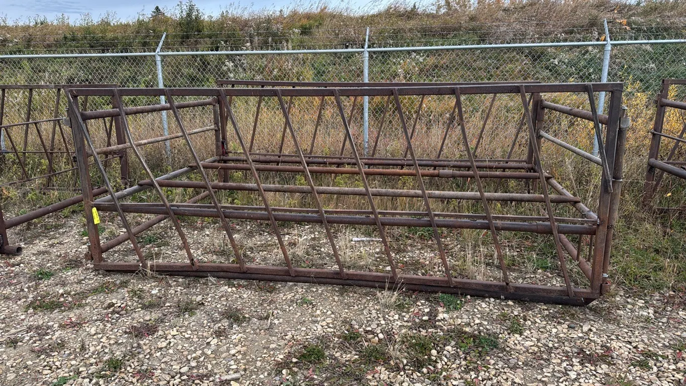 2 Bale Feeder, Marked B (P10-NF-7-S1896)