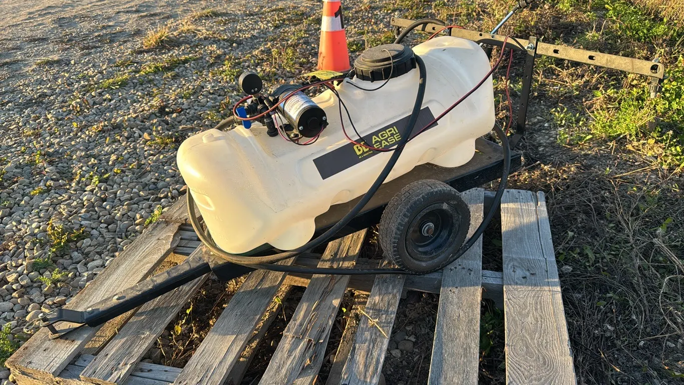 Acreage Sprayer, Marked B (P10-R1-S2337)