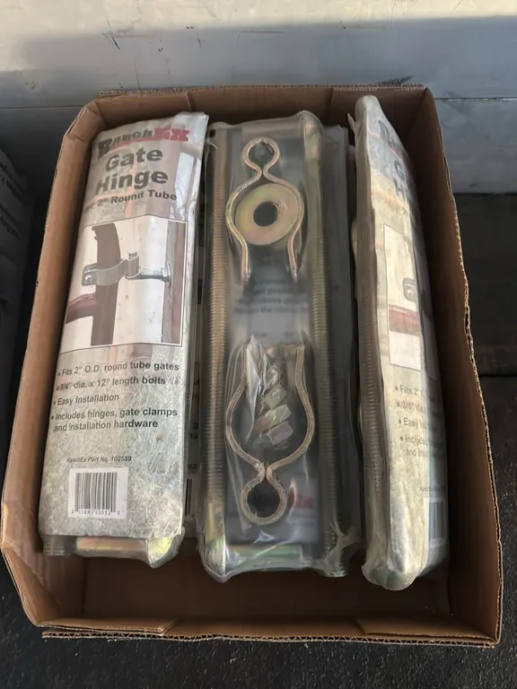 10 Gate Hinges, Marked A (P10-HT-S84)