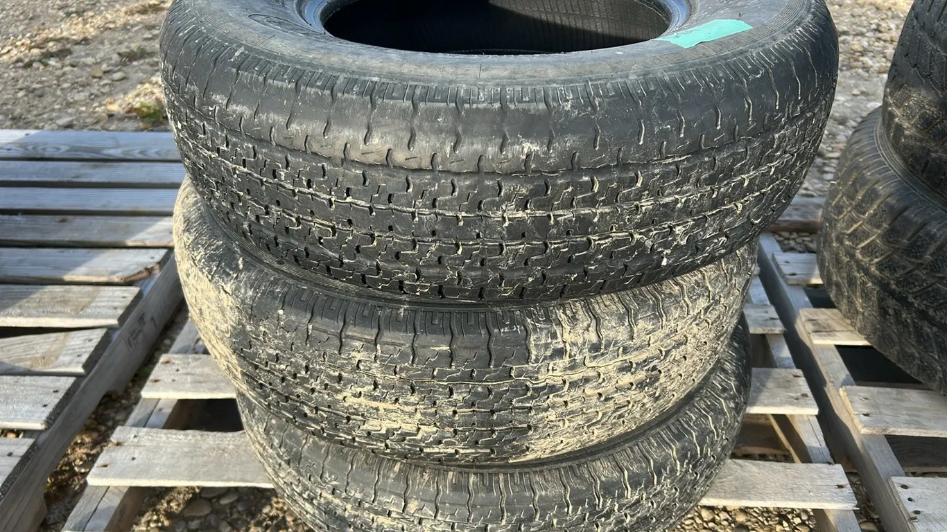 3 ST225/75 R15 Hiway Master Trailer Tires (P10-R10-E-S84)