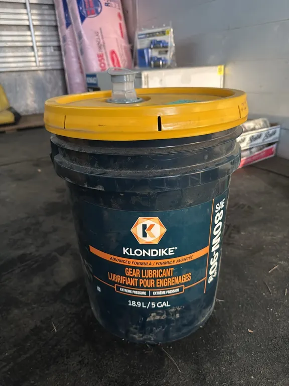 Klondike 80w-90 Gear Oil, 18.9L, New (P10-HT-S84)