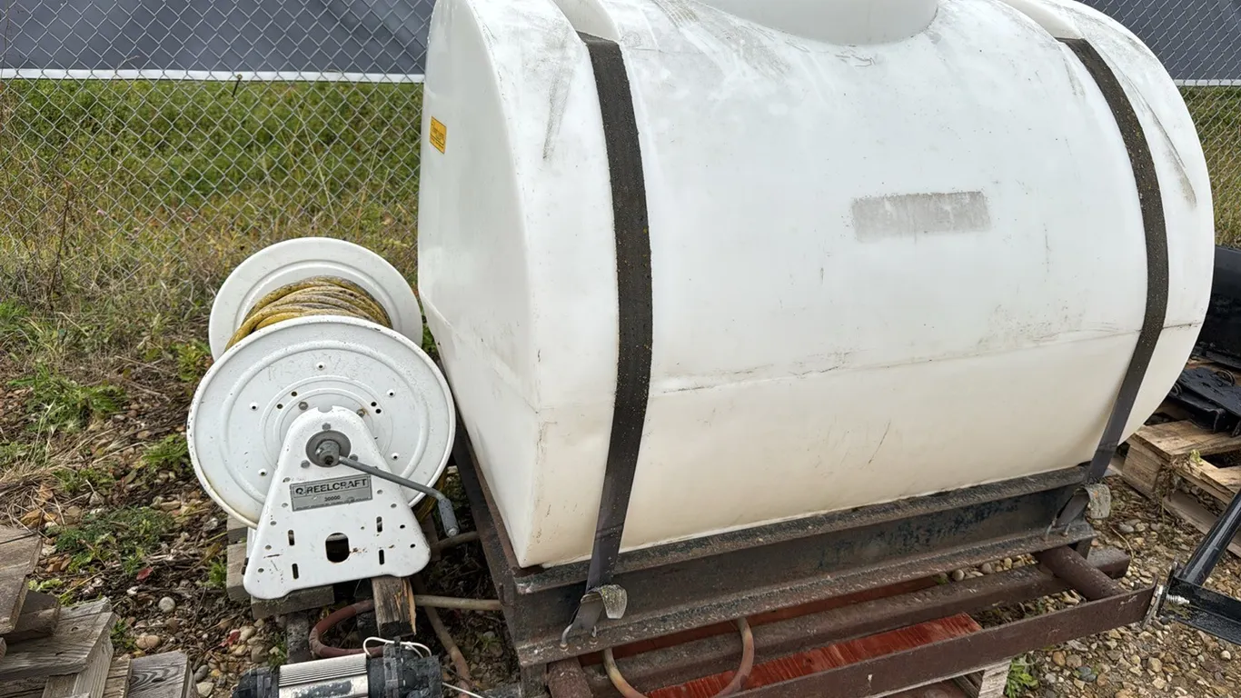 Plastic Tank w/Steel Frame c/w Hose Reel & Pump/Hose (P10-R1-S299)
