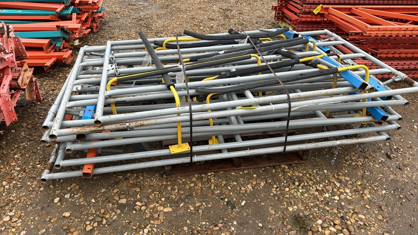 Steel Gates All 4' H, 2 Qty 7' , 4 Qty 7'6" & 2 Qty 5'6" , Approx Lengths (P10-R9-E-S490)