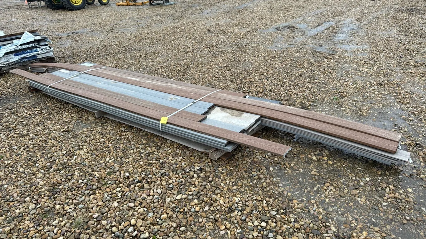 Fiberon Composite Decking, 8pc 20’ 1pc 12’ 4pc 8’ 8pc Fascia 12’ 4pc Stair Risers 12’ , Lot # 5(P10-R5-W-S1148)