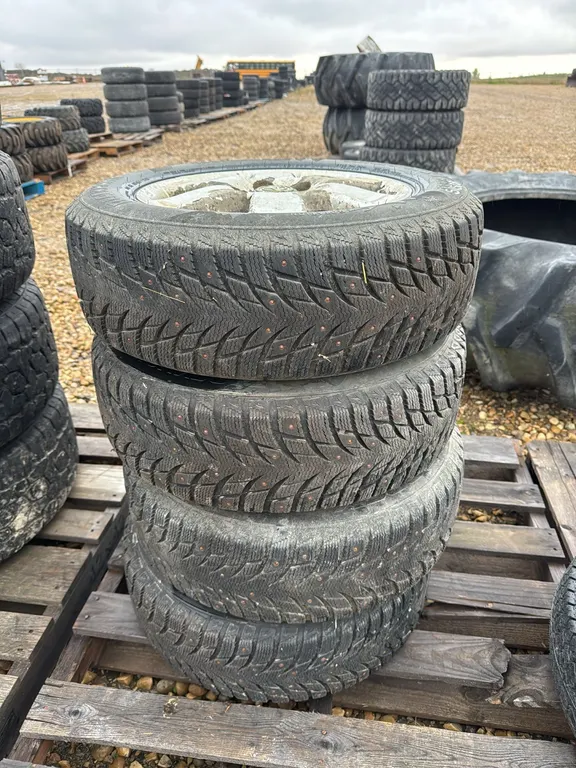 Qty 4 Winter Tires 195/65 R15 on Toyota Corolla Rims, Used One Season (P10-R10-B-S1508)