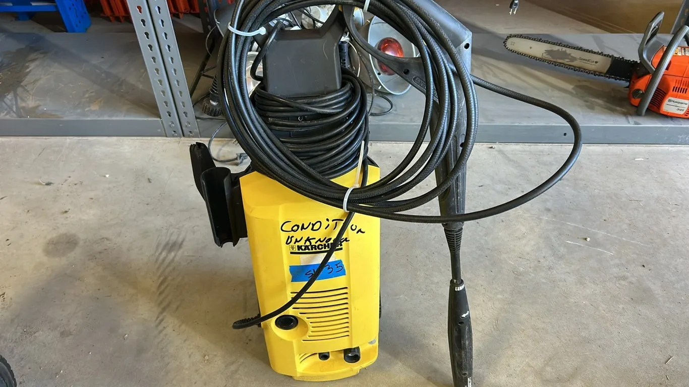 Karcher Electric Pressure Washer, Condition Unknown, Marked 35 (P9-FL-S11)