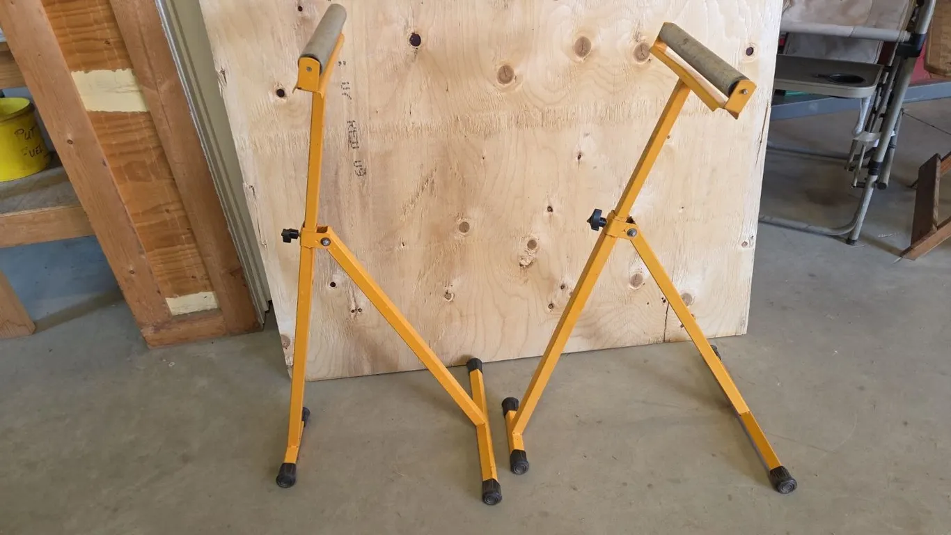 Pair of Adjustable Roller Stands (P9-E-S315)