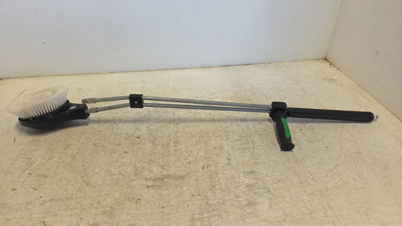 Rotating Brush Handle Attachment for High Pressure Washer (P9-F-S315)