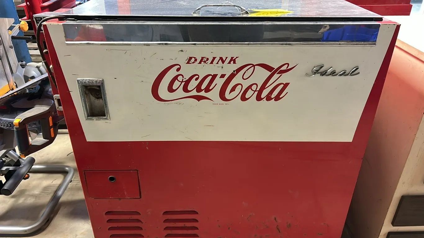 Coca Cola Cooler, Marked 2 (P9-FL-S206)